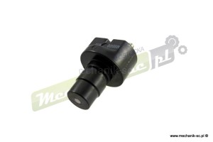 AR96480_2.jpg